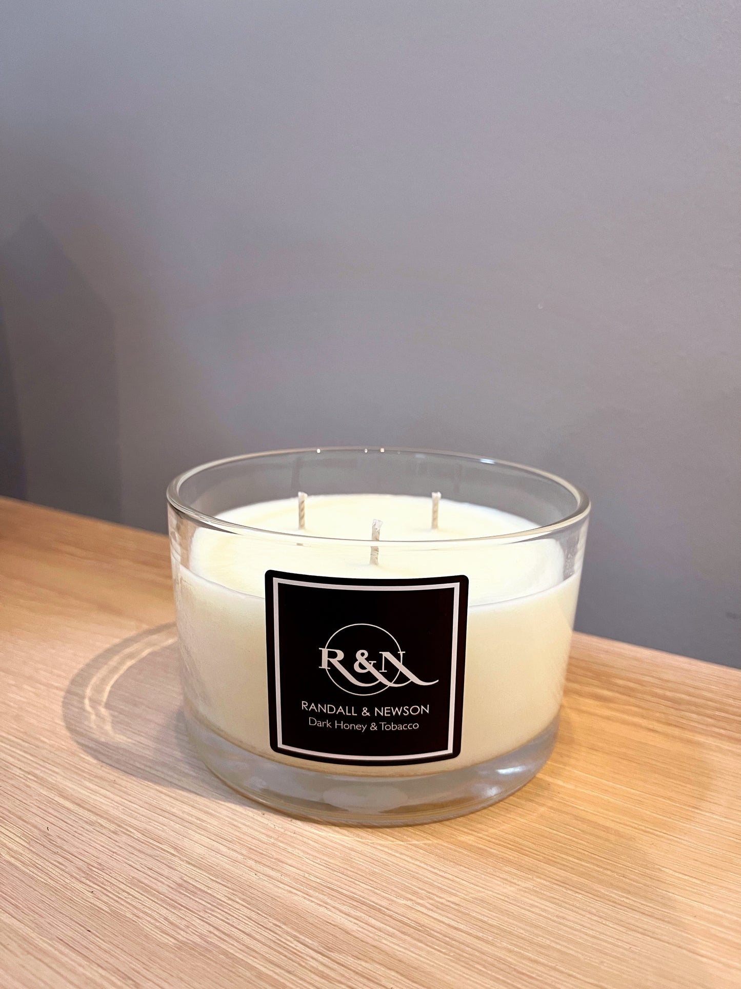 Dark Honey & Tobacco Candle